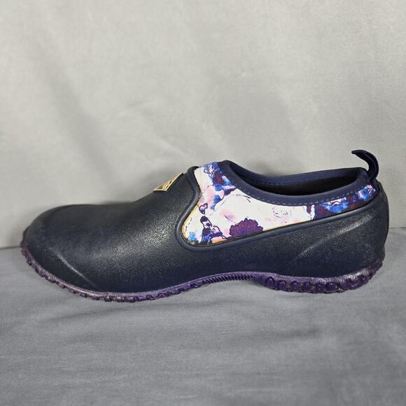 Muck Boot Company Garden Shoes Womens Size 11 Navy Floral Slip On Waterproof - Picture 4 of 10